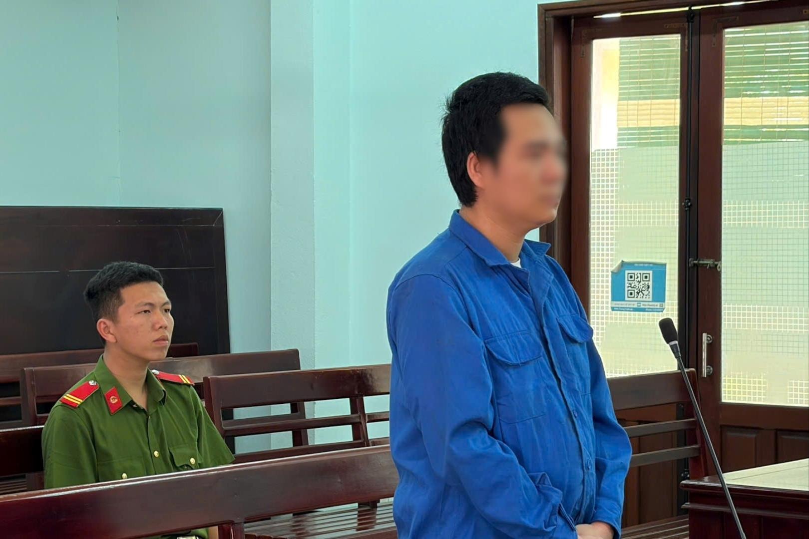 Giở trò sàm sỡ để cướp tài sản