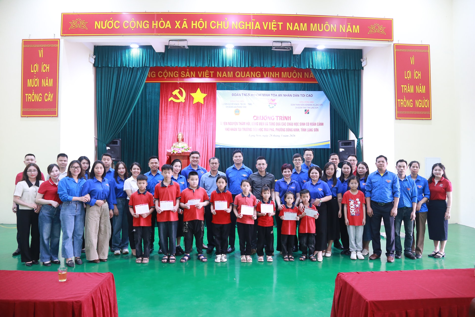 Tuổi trẻ TANDTC tri ân quá khứ, sẻ chia hiện tại