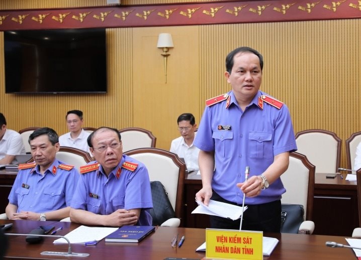 4-dong-chi-pham-viet-vuong-.jpeg