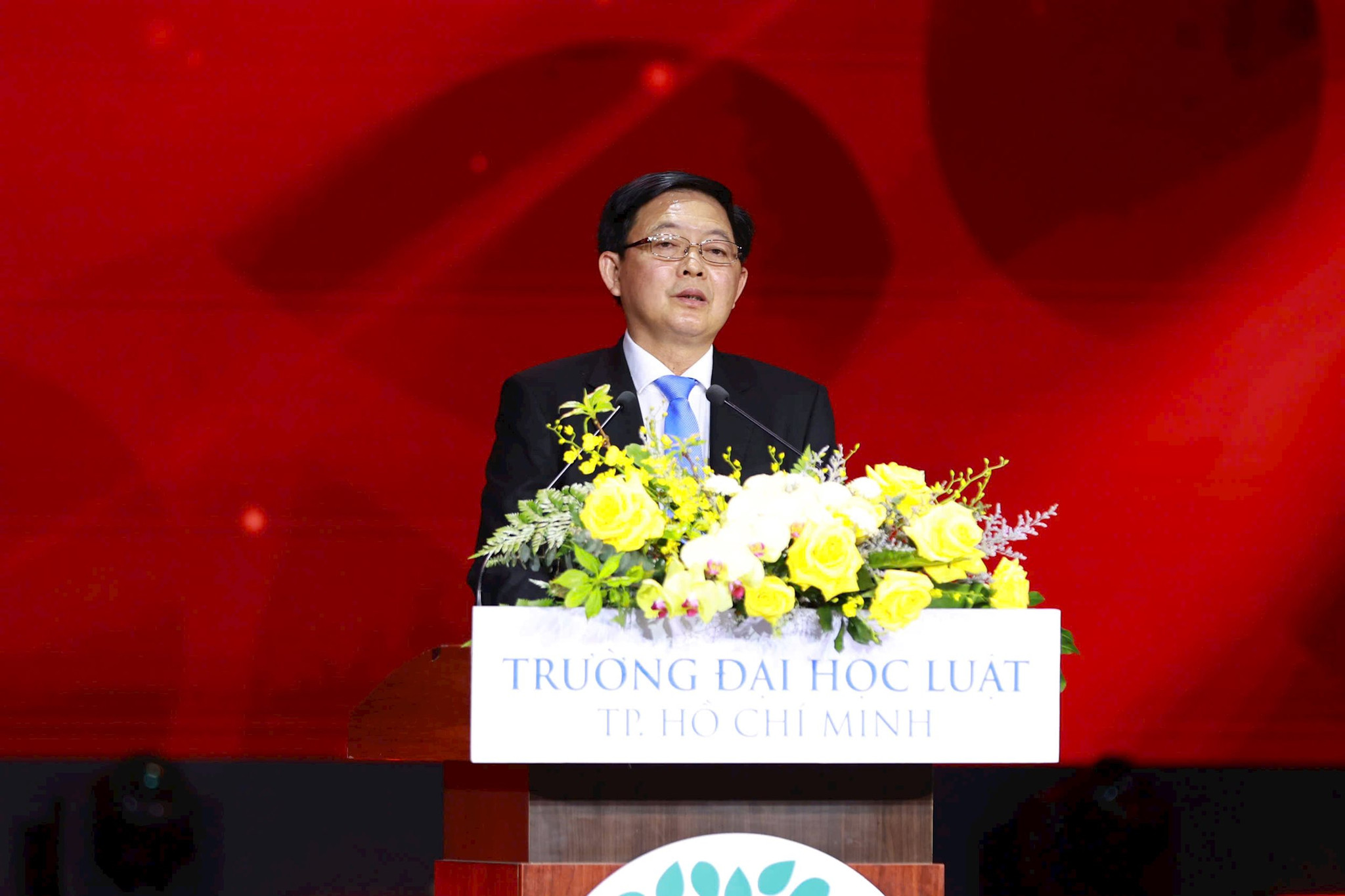 ong-ho-quoc-dung-uy-vien-ban-chap-hanh-trung-uong-dang-uy-vien-ban-thuong-vu-dang-uy-chinh-phu-pho-thu-tuong-chinh-phu-phat-bieu-tai-buoi-le.jpg