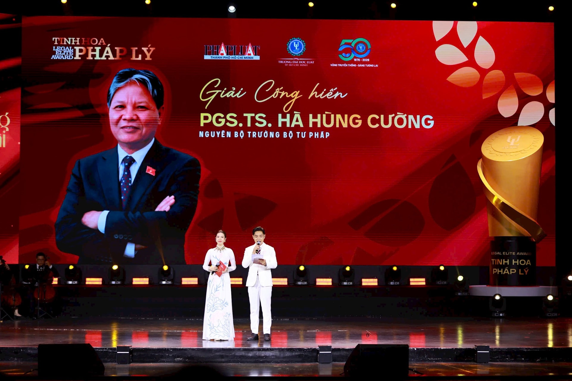 pgs.ts.-ha-hung-cuong-nguyen-bo-truong-bo-tu-phap-duoc-trao-giai-cong-hien-cua-giai-thuong-tinh-hoa-phap-ly-legal-elite-award-2026-.jpg