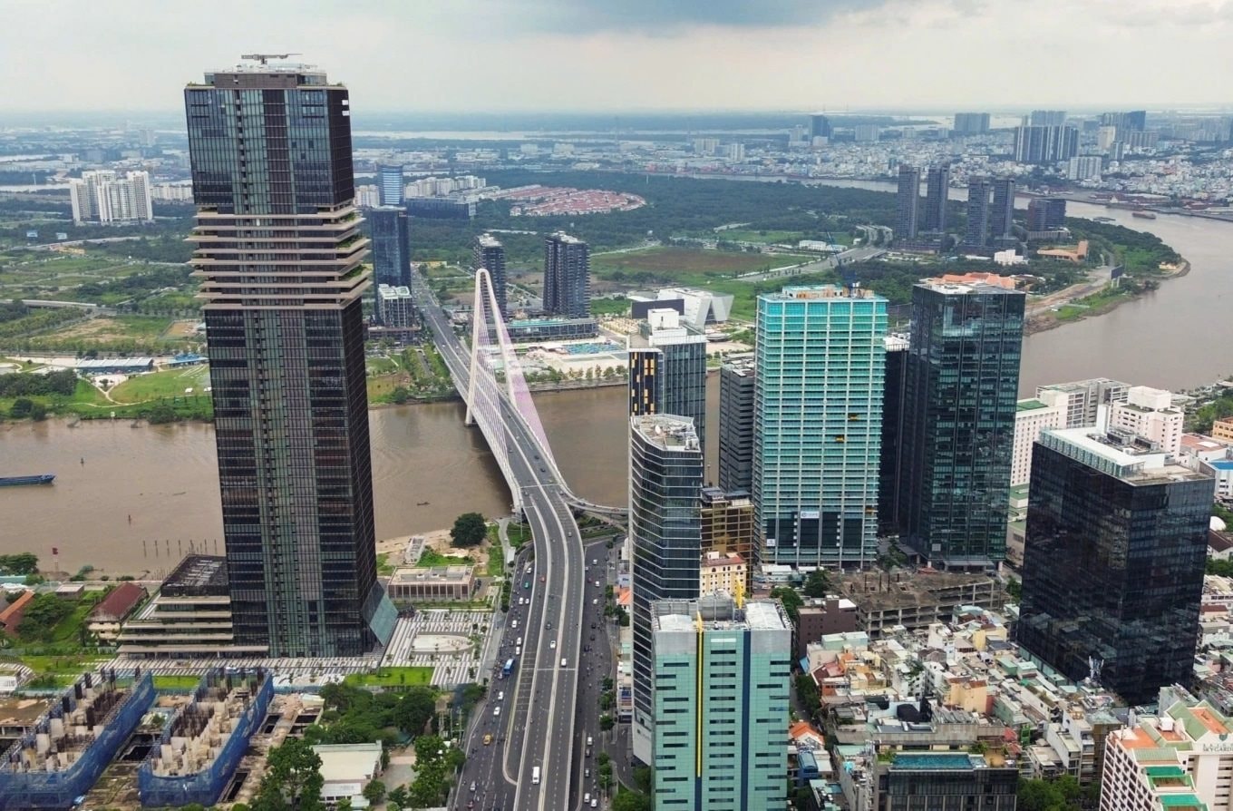 Các tập đoàn lớn dồn dập hiện diện tại TP.HCM