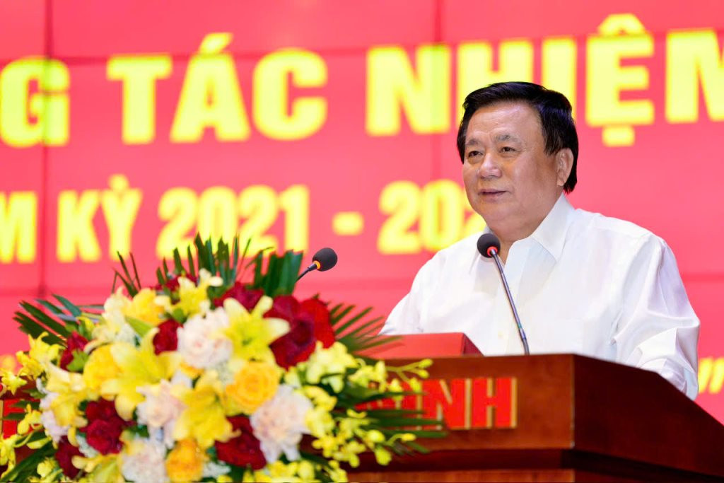 2-dong-chi-nguyen-xuan-thang.jpeg