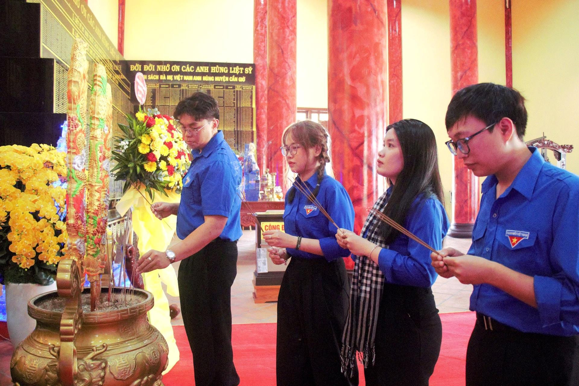 thap-huong(1).jpg