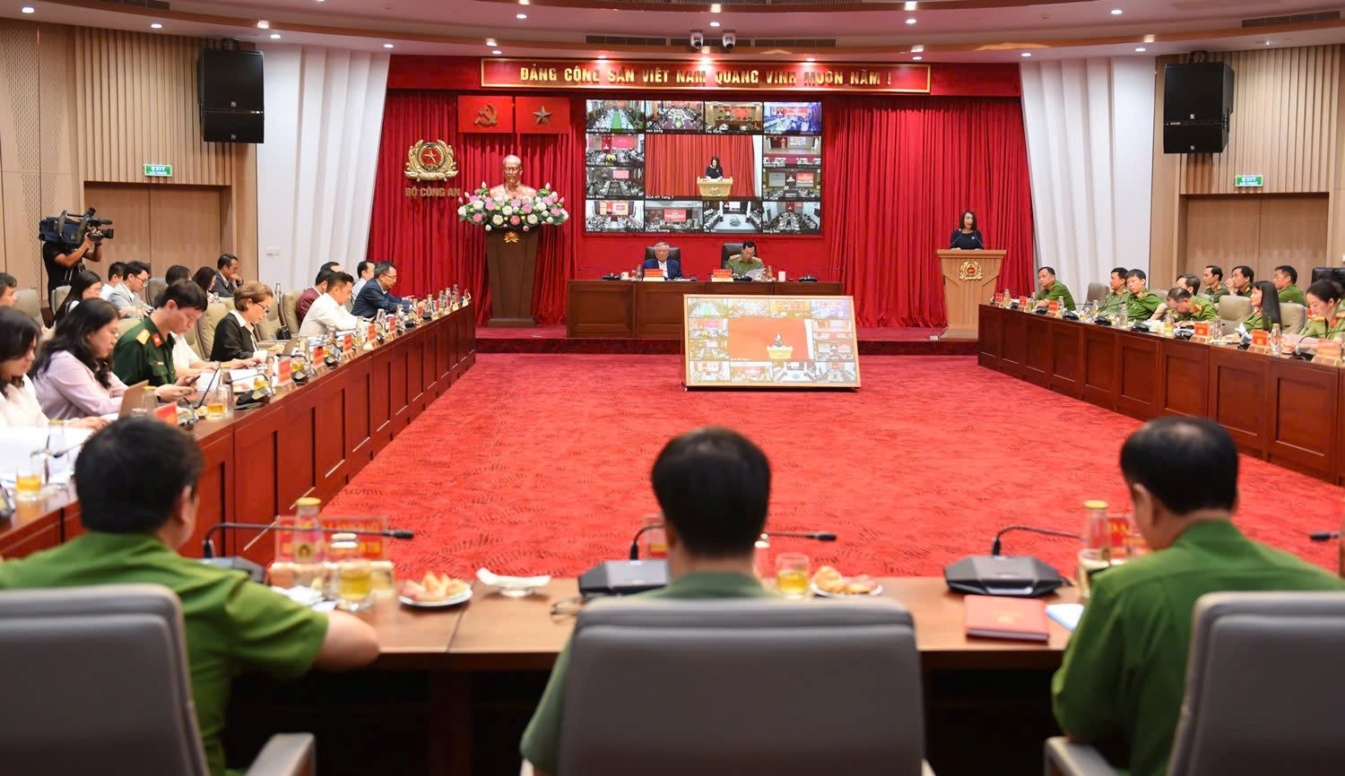 toancanh.jpg
