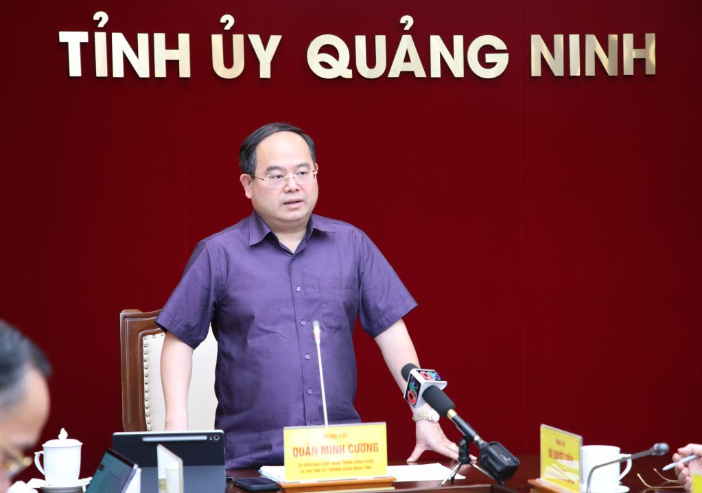 2-dong-chi-quan-minh-cuong.jpeg