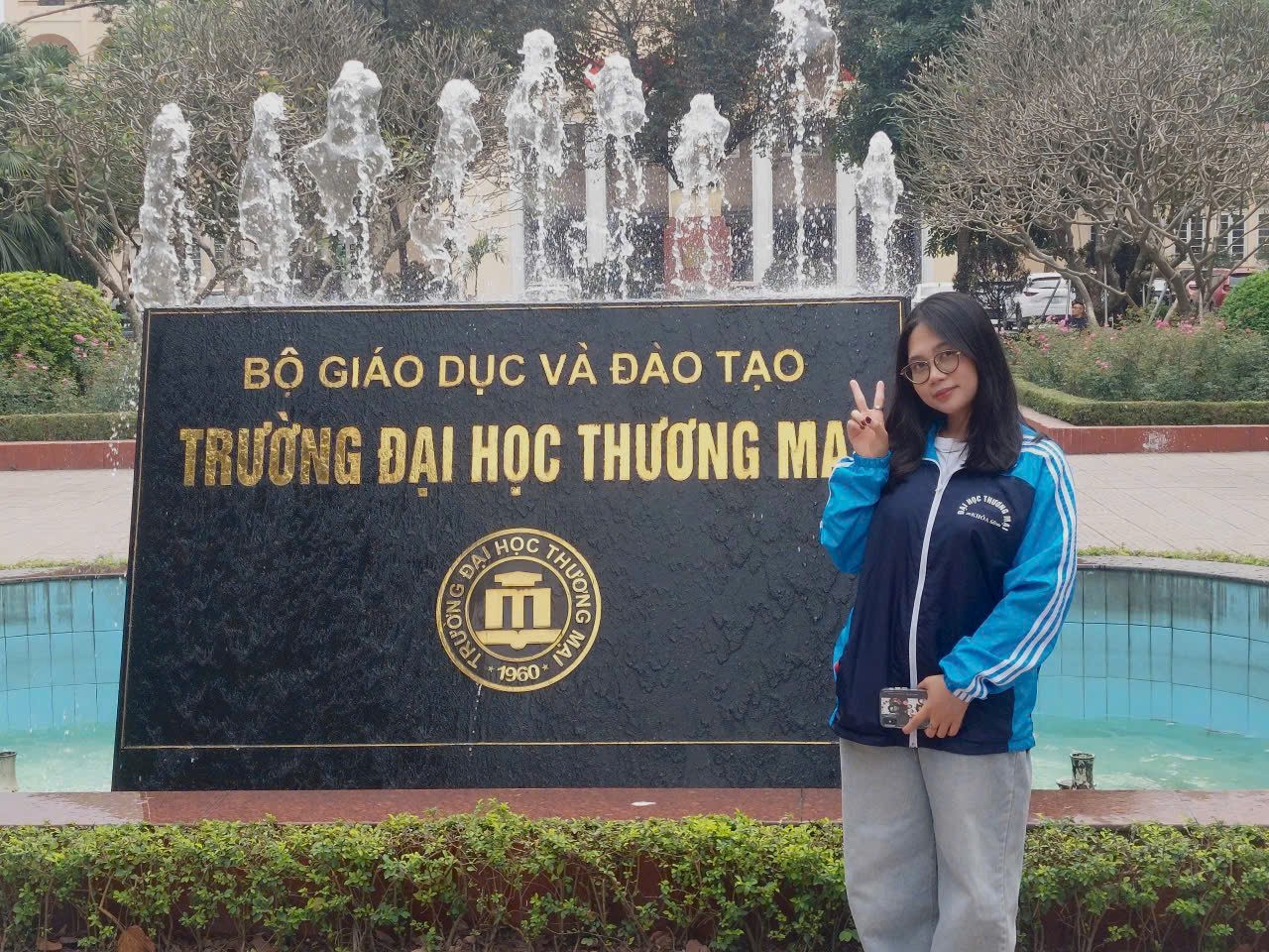 anh-1-em-nguyen-thu-trang_dh-thuong-mai.jpg