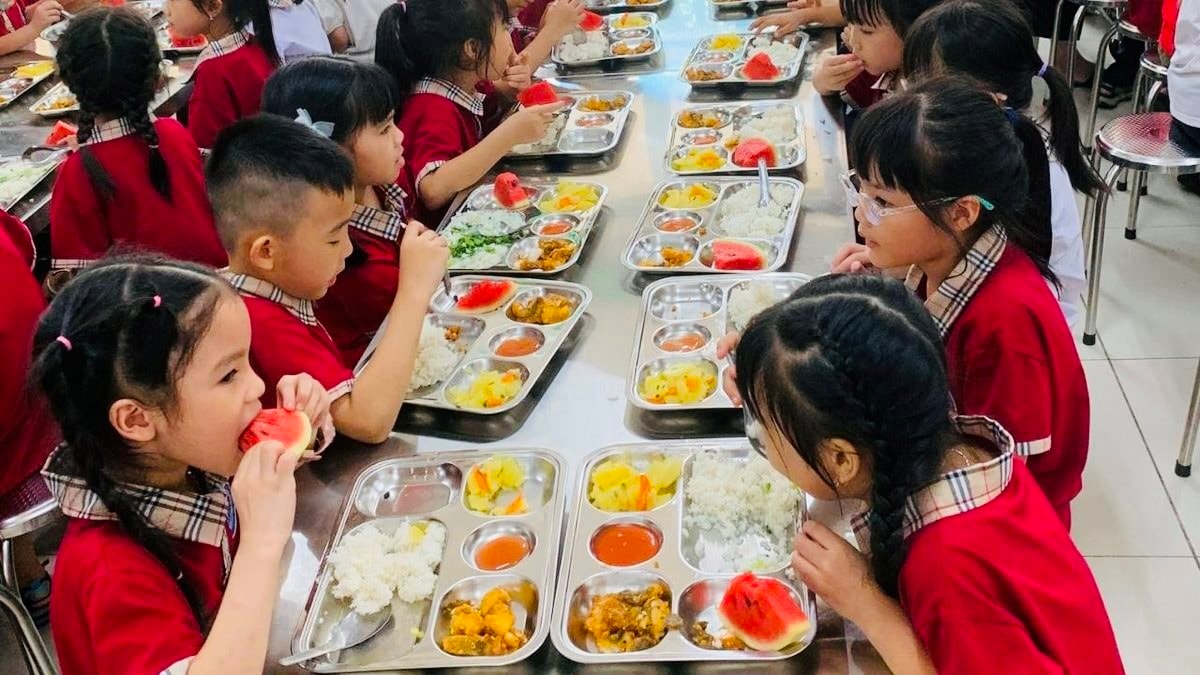 Siết chặt an toàn thực phẩm trong trường học