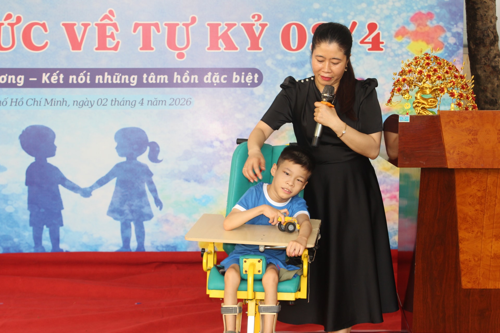 Không để trẻ tự kỷ đi một mình trên hành trình hòa nhập