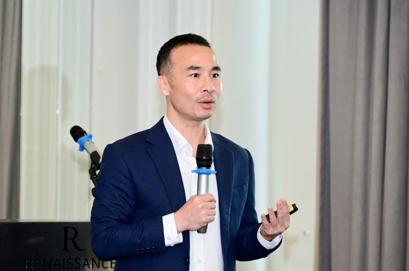 ong-bach-duong-.jpg