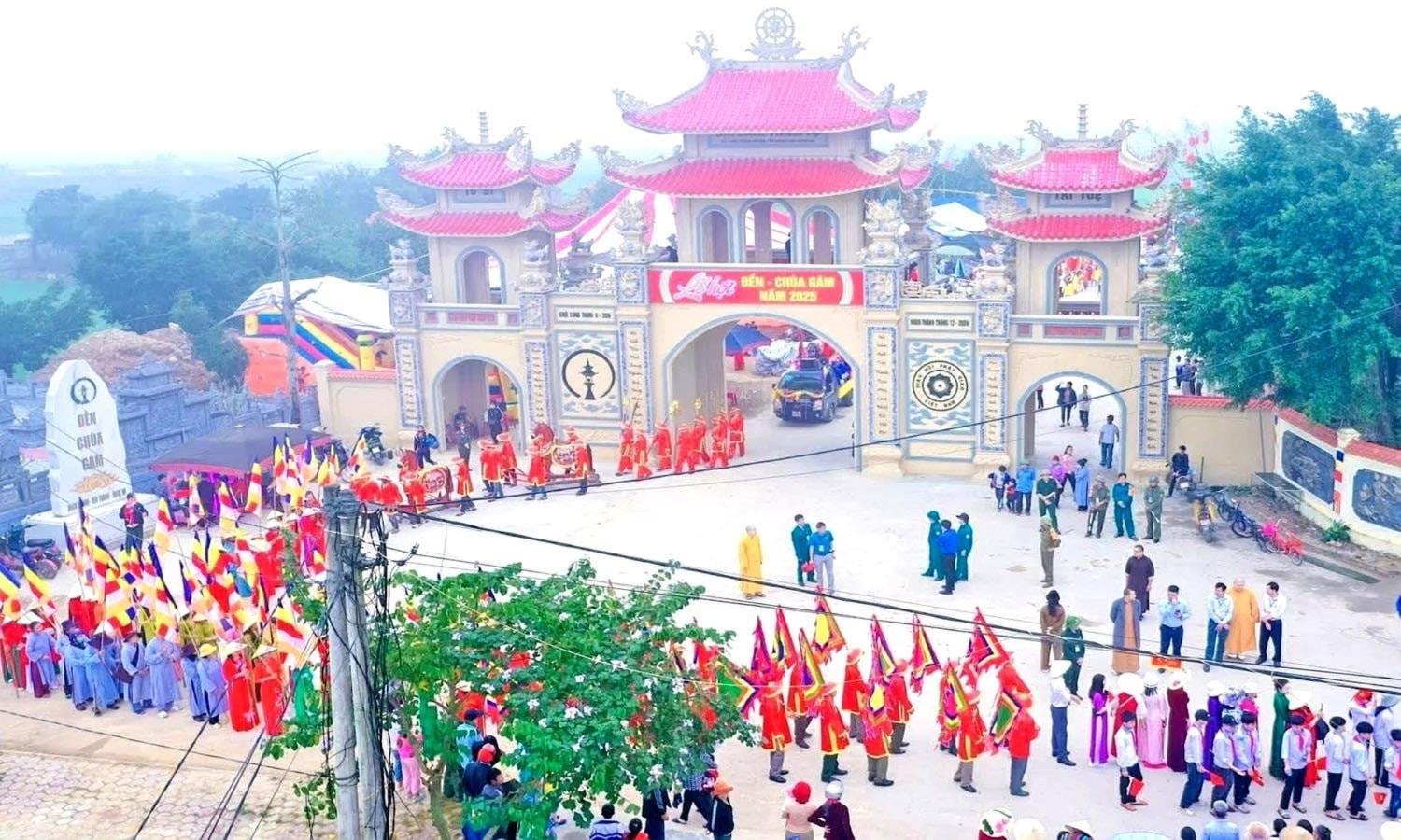 Đền - Chùa Gám, nơi niềm tin hội tụ