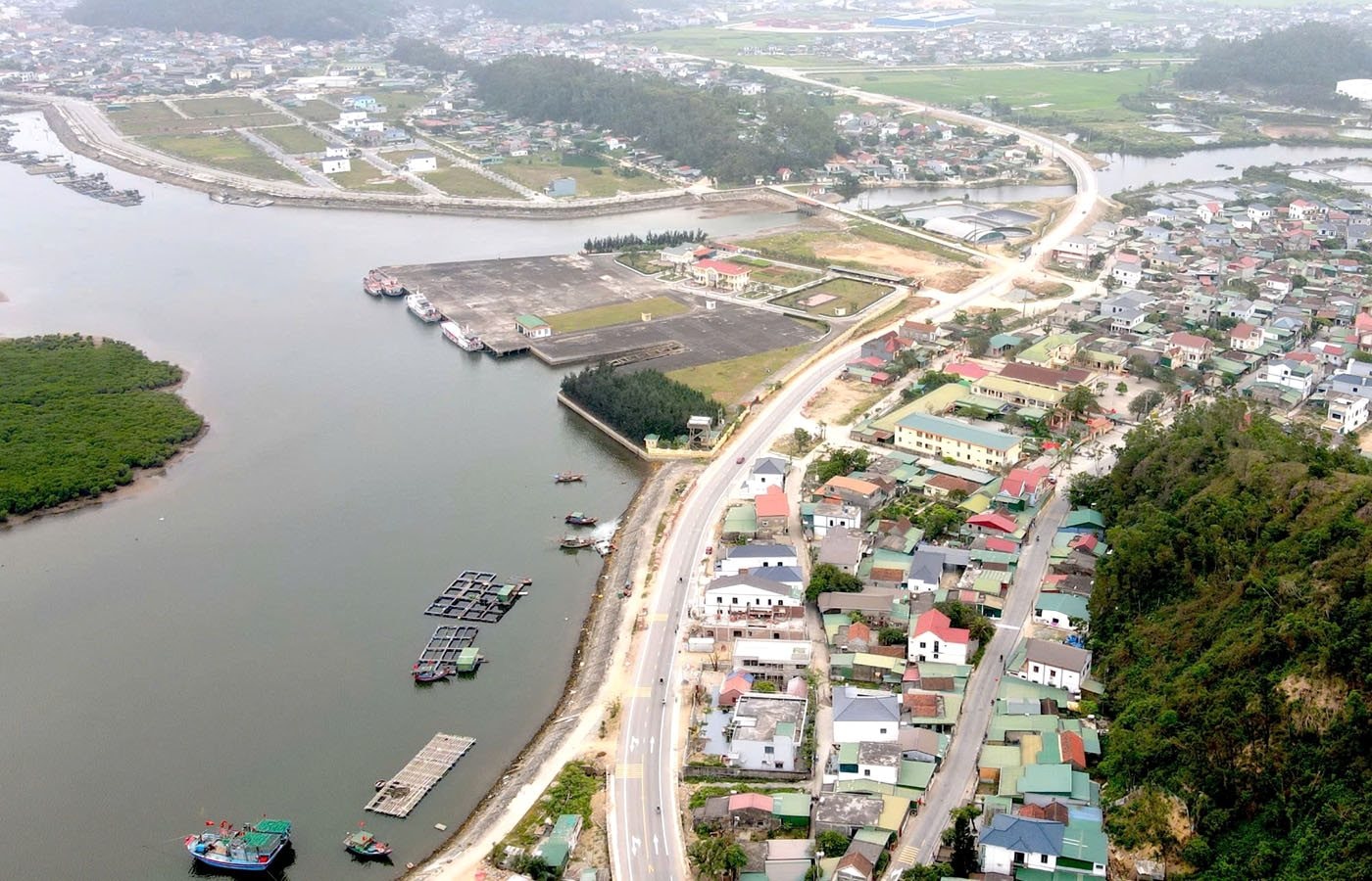 Đường ven biển 5.000 tỷ sắp cán đích