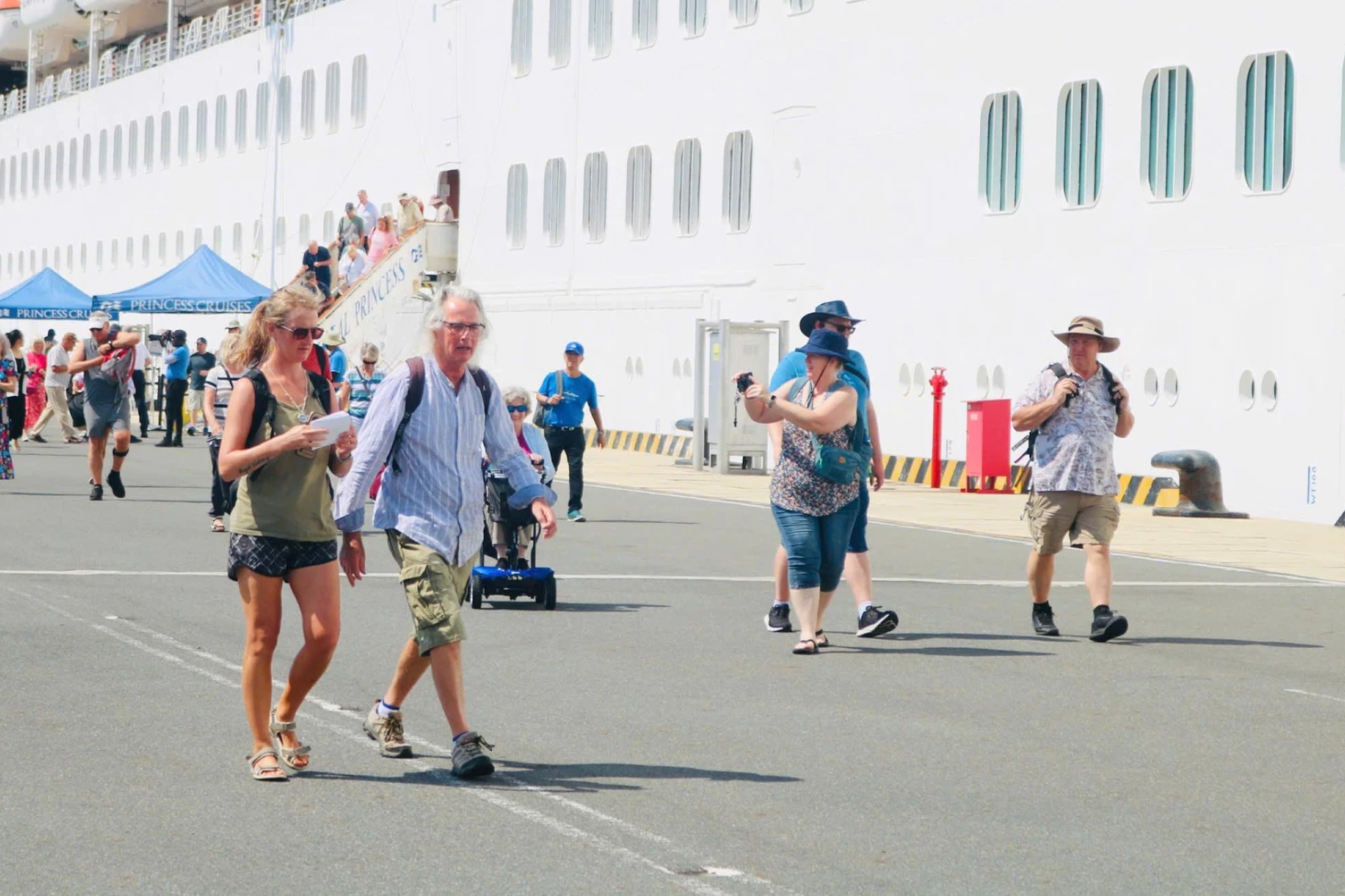 Lập “cơ chế một cửa” đón khách tàu biển quốc tế