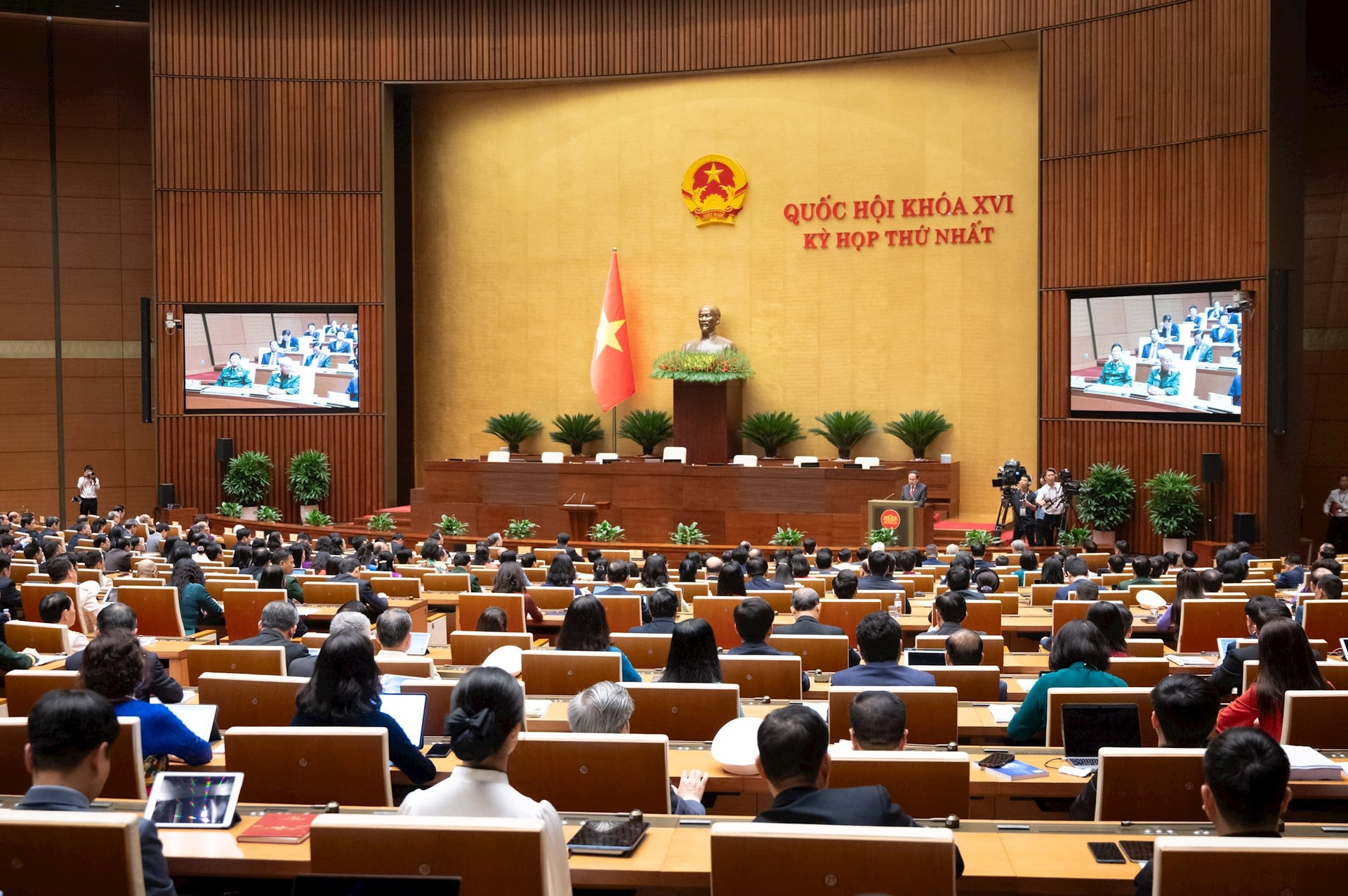 toan-canh-qh.jpg