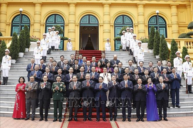 Tổng Bí thư, Chủ tịch nước chủ trì hội nghị công bố các quyết định đối với Chính phủ- Ảnh 8. Tổng Bí thư, Chủ tịch nước chủ trì hội nghị công bố các quyết định đối với Chính phủ- Ảnh 8.