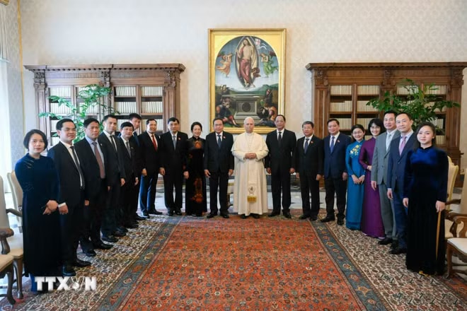 ttxvn-chu-tich-quoc-hoi-tran-thanh-man-tiep-kien-giao-hoang-leo-xiv-8695398-1.jpg