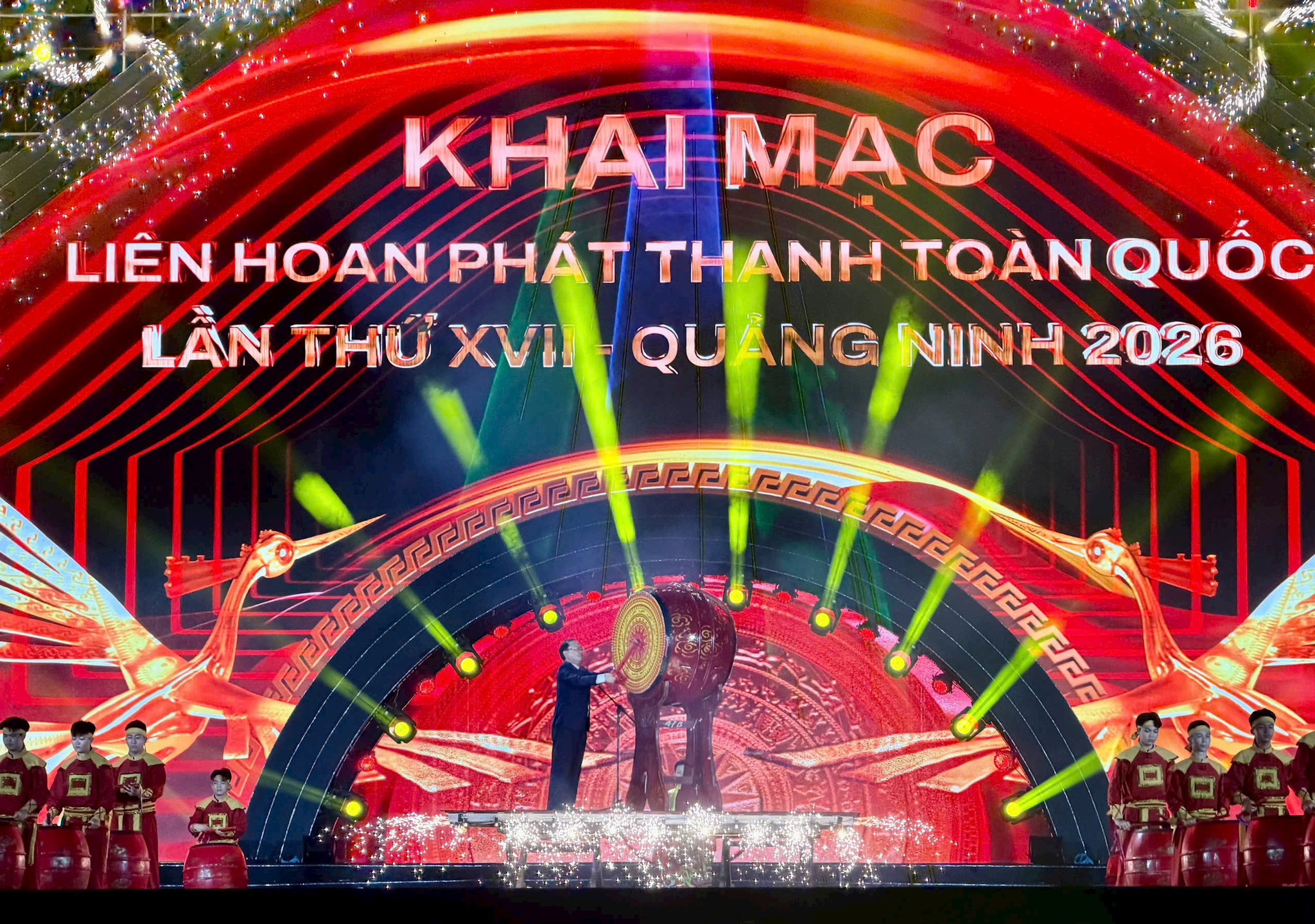 khai-mac-1.jpg