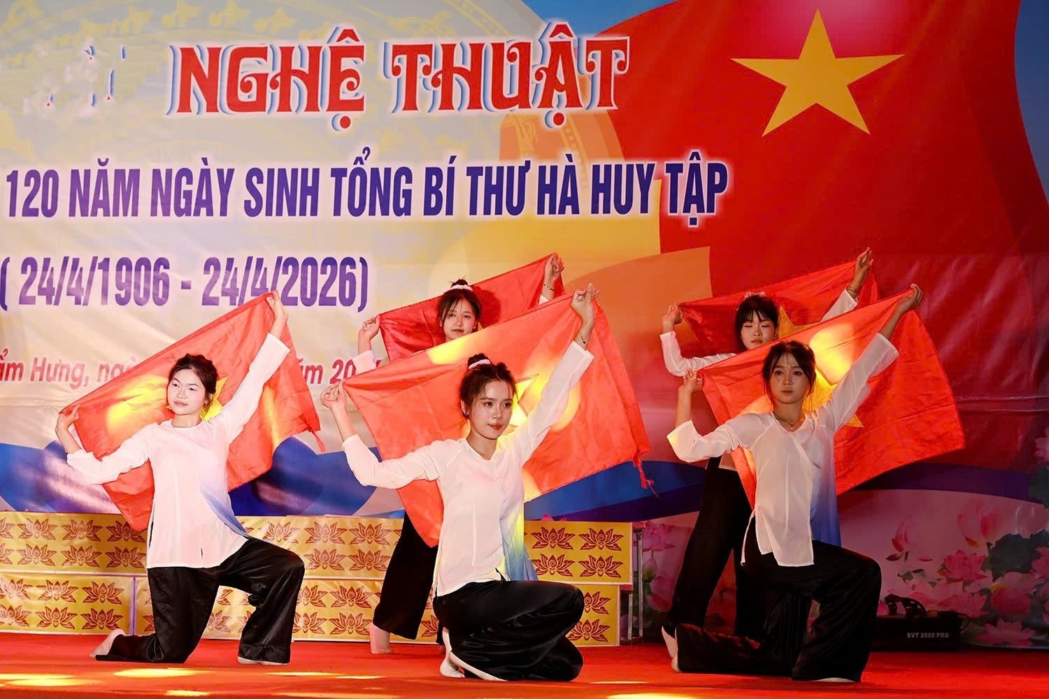 ha_huy_tap_1.jpg