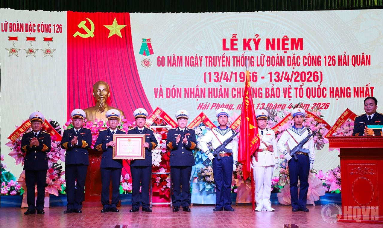 dac-cong-hai-quan-2.jpg