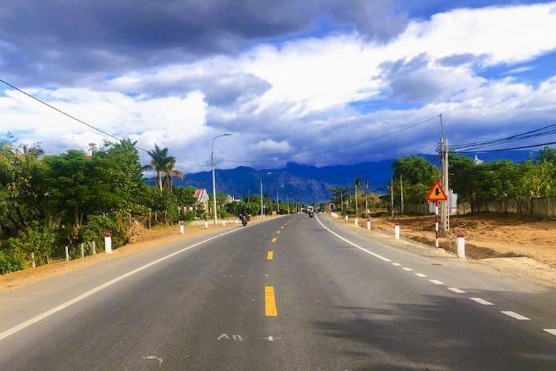 duong-cao-toc-khanh-hoa.jpg