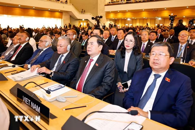 ttxvn-vna-potal-chu-tich-quoc-hoi-du-le-khai-mac-hoi-nghi-cac-chu-tich-quoc-hoi-the-gioi-lan-thu-6-8179080.jpg