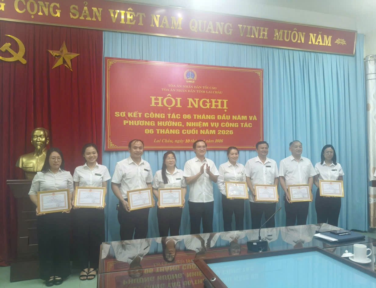 khen-thuong.jpg
