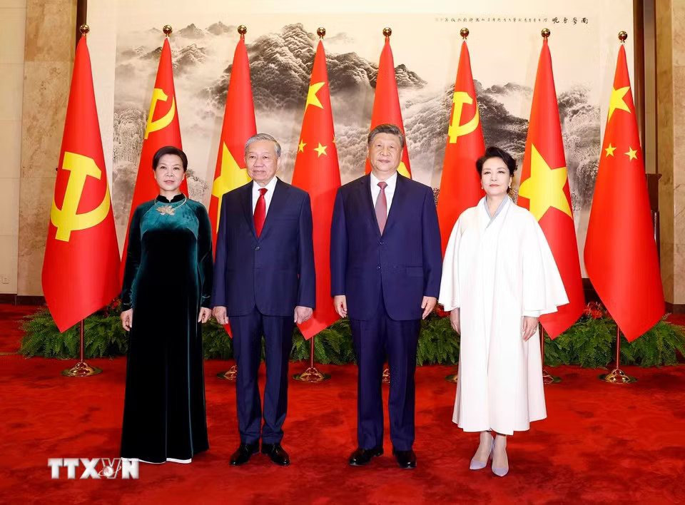 Tổng Bí thư, Chủ tịch nước Tô Lâm hội đàm với Tổng Bí thư, Chủ tịch Trung Quốc Tập Cận Bình- Ảnh 1. Tổng Bí thư, Chủ tịch nước Tô Lâm hội đàm với Tổng Bí thư, Chủ tịch Trung Quốc Tập Cận Bình- Ảnh 1.