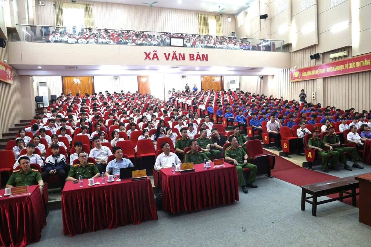dai-bieu-va-hs.jpg