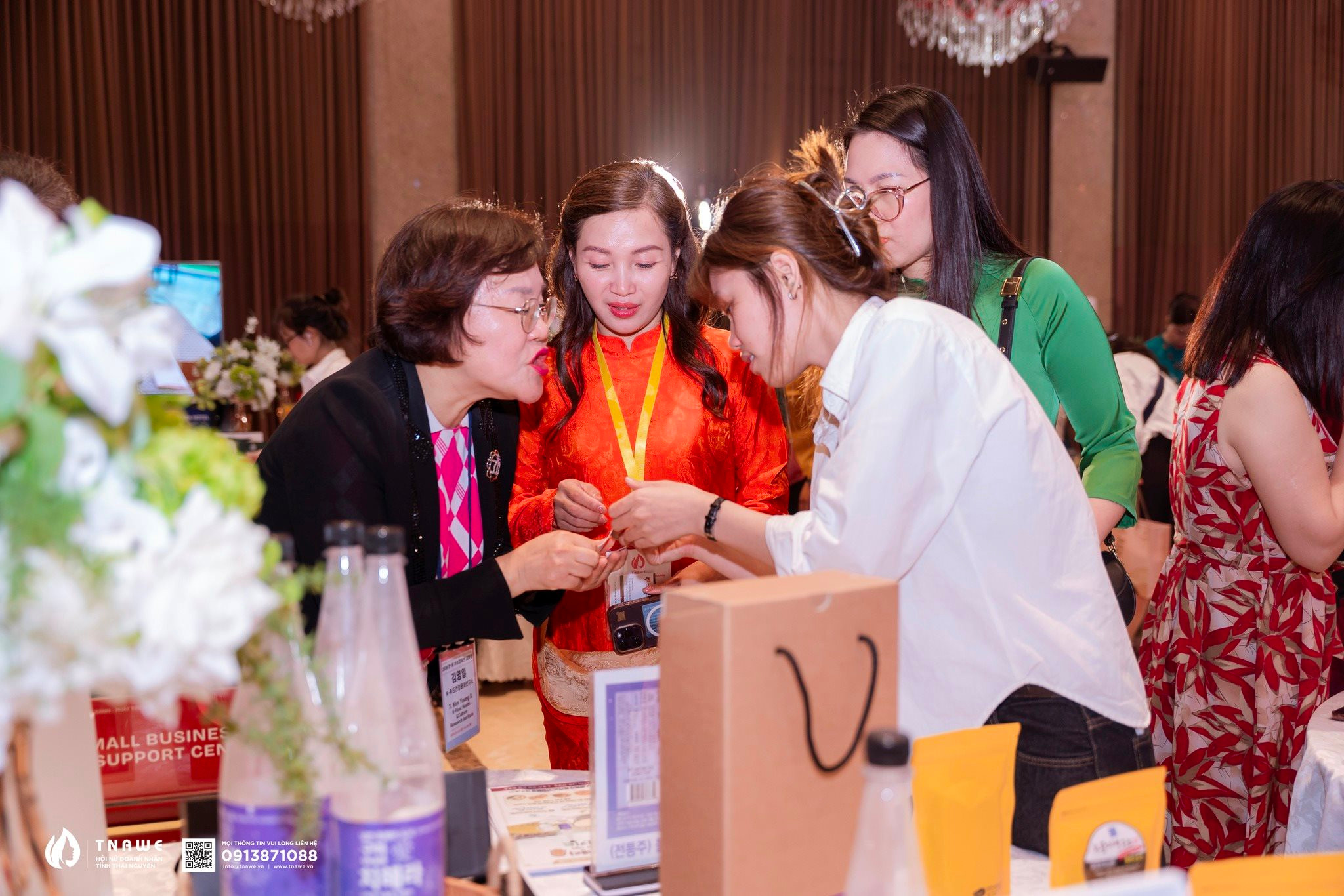 doanh-nhan-nu-viet-han-5-.jpg