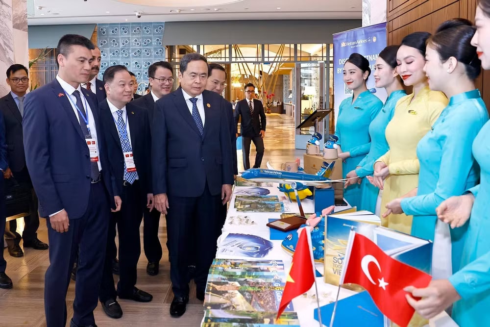 vna-potal-chu-tich-quoc-hoi-tran-thanh-man-du-toa-dam-chinh-sach-thuc-day-hop-tac-viet-nam-tho-nhi-ky-8705796.jpg