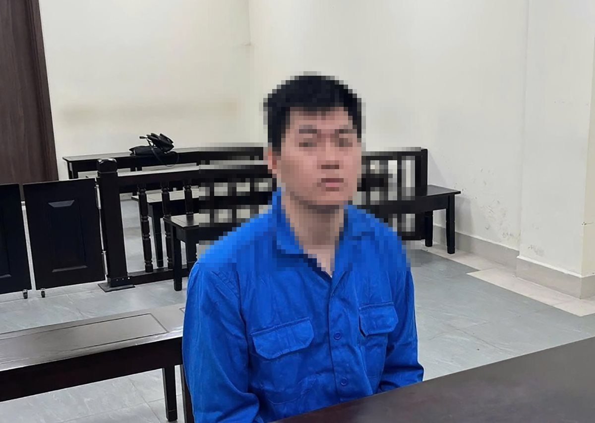 Con trai lừa “chạy án”, mẹ khóc ngất trước tòa