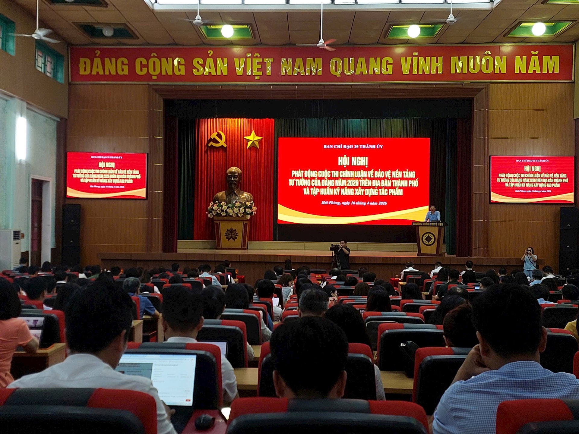 quang-canh-35.jpg
