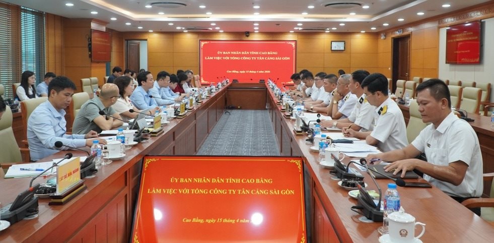 tan-cang-sai-gon-2-.jpg