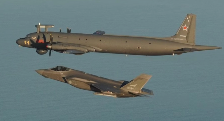 Tiêm kích tàng hình F-35 chặn máy bay trinh sát Nga