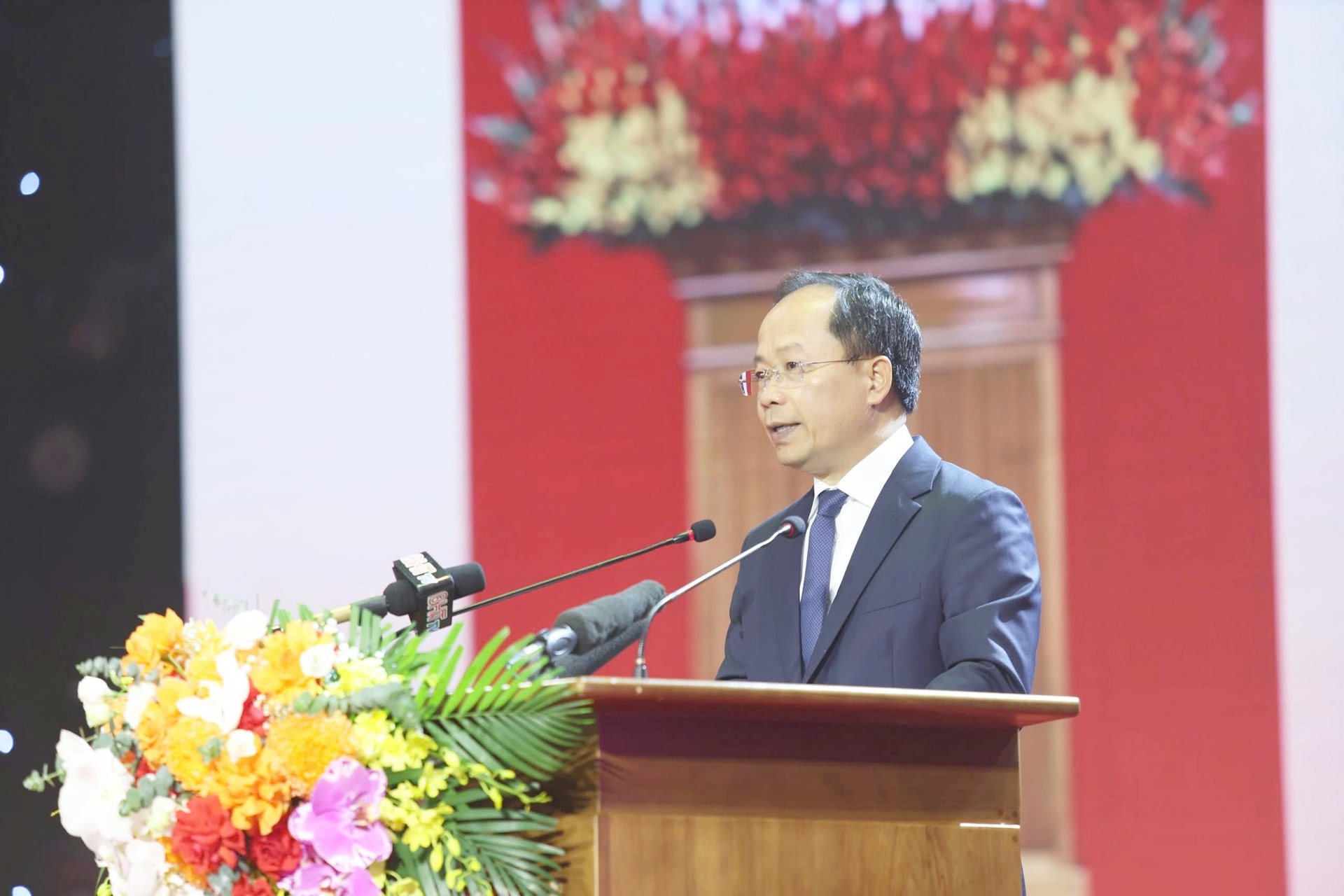 tbt_chu-tich_nuoc_to_lam_tham_du_le_ki_niem_120_nam_ha_huy_tap_01234564.jpg