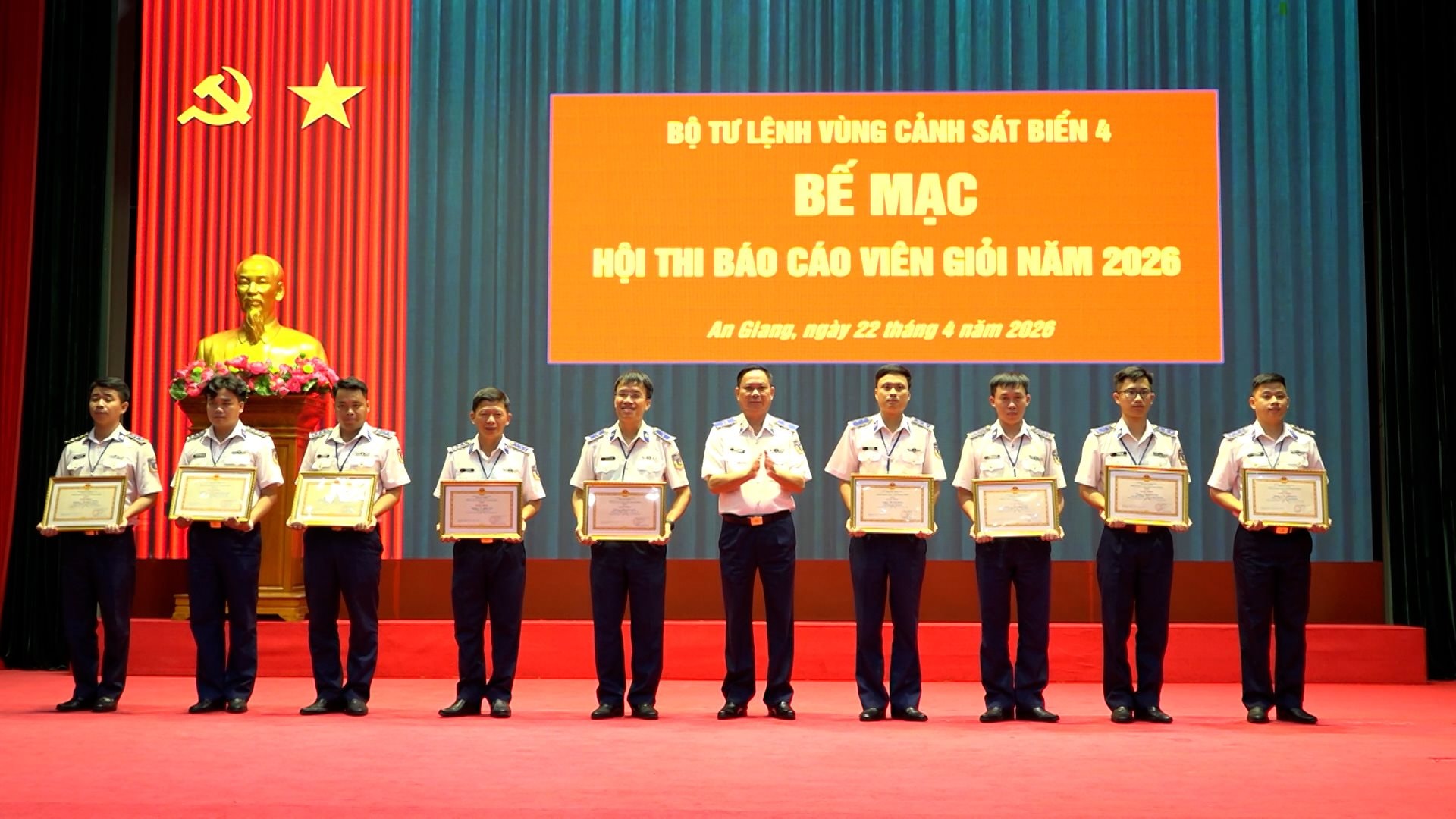 Sôi nổi Hội thi báo cáo viên giỏi tại Bộ Tư lệnh Vùng Cảnh sát biển 4