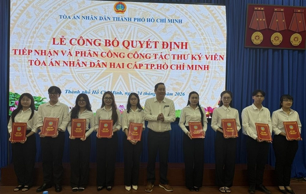 cong-quyet-dinh-thu-ky-tphcm-2.jpg