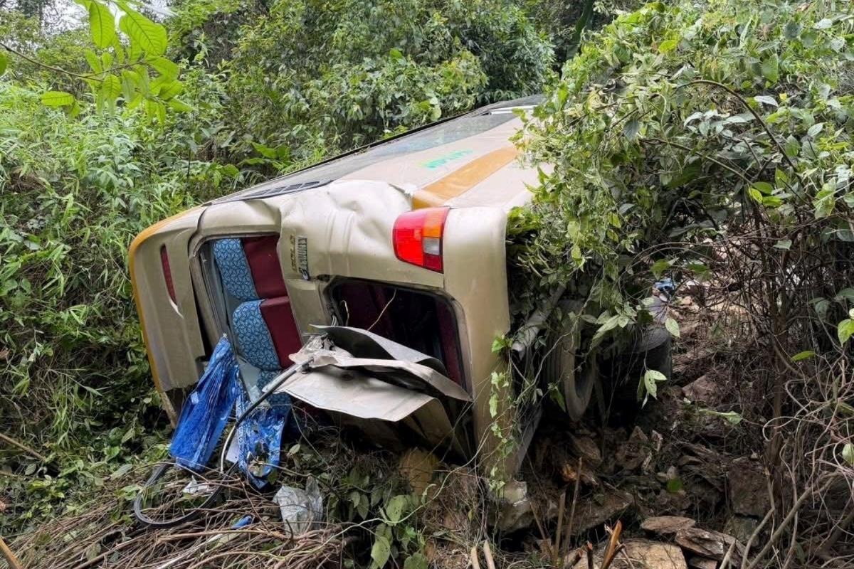 Xe khách lao xuống vực ở Sơn La, nhiều người thương vong