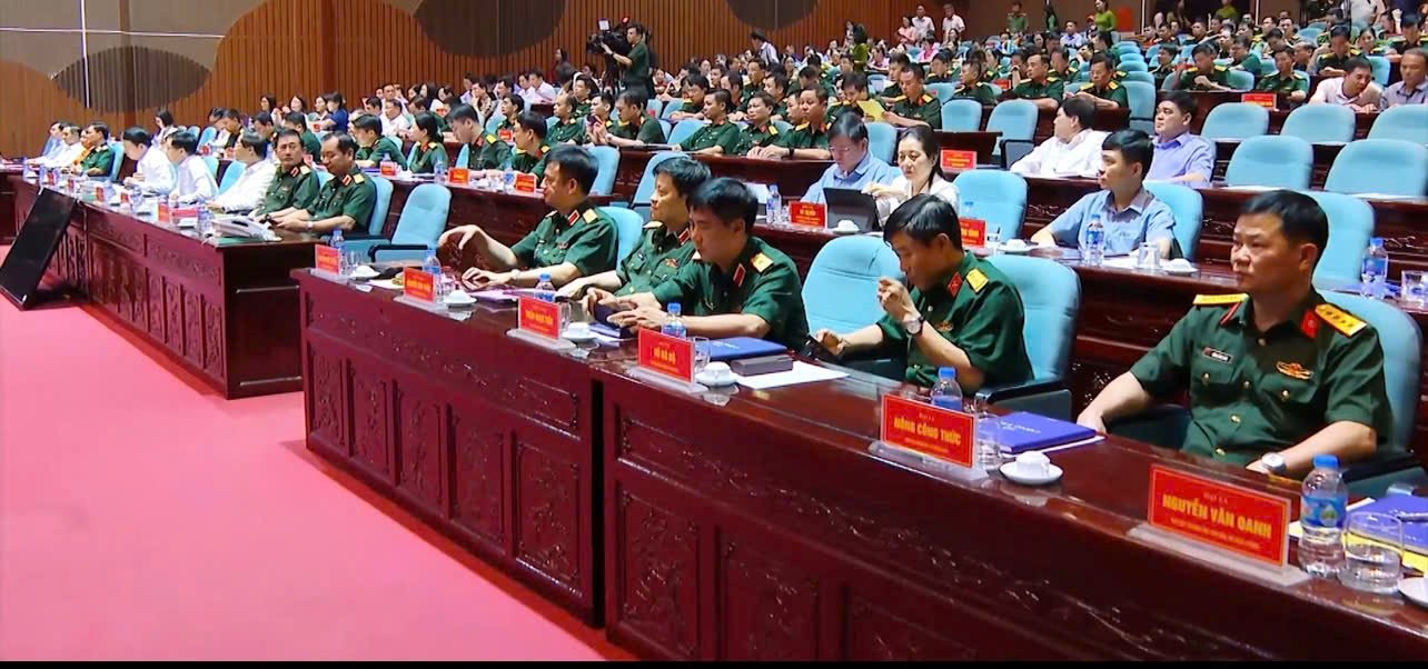 dai-tuong-phan-van-giang-4-(1).jpg