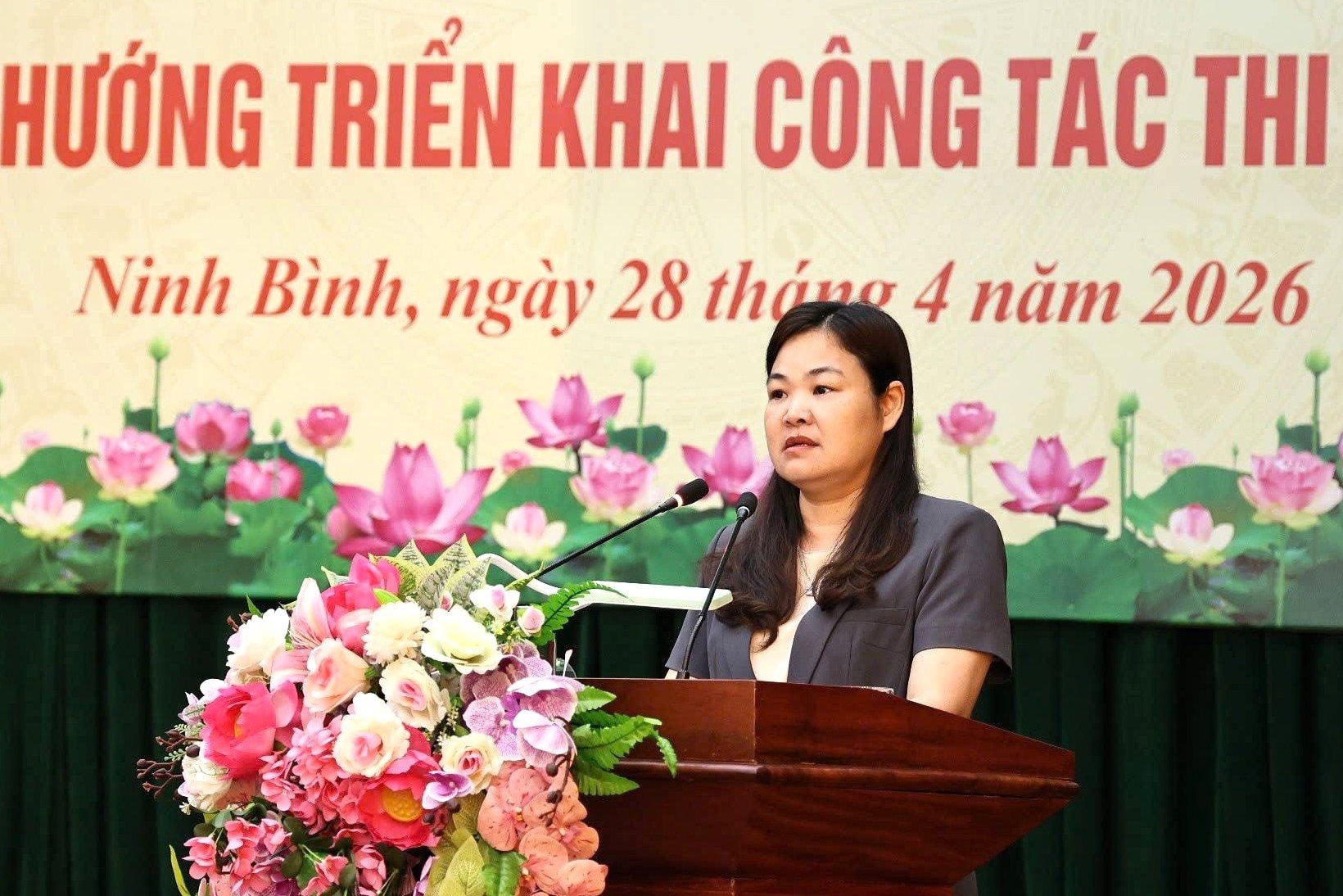hoi_nghi2.jpg