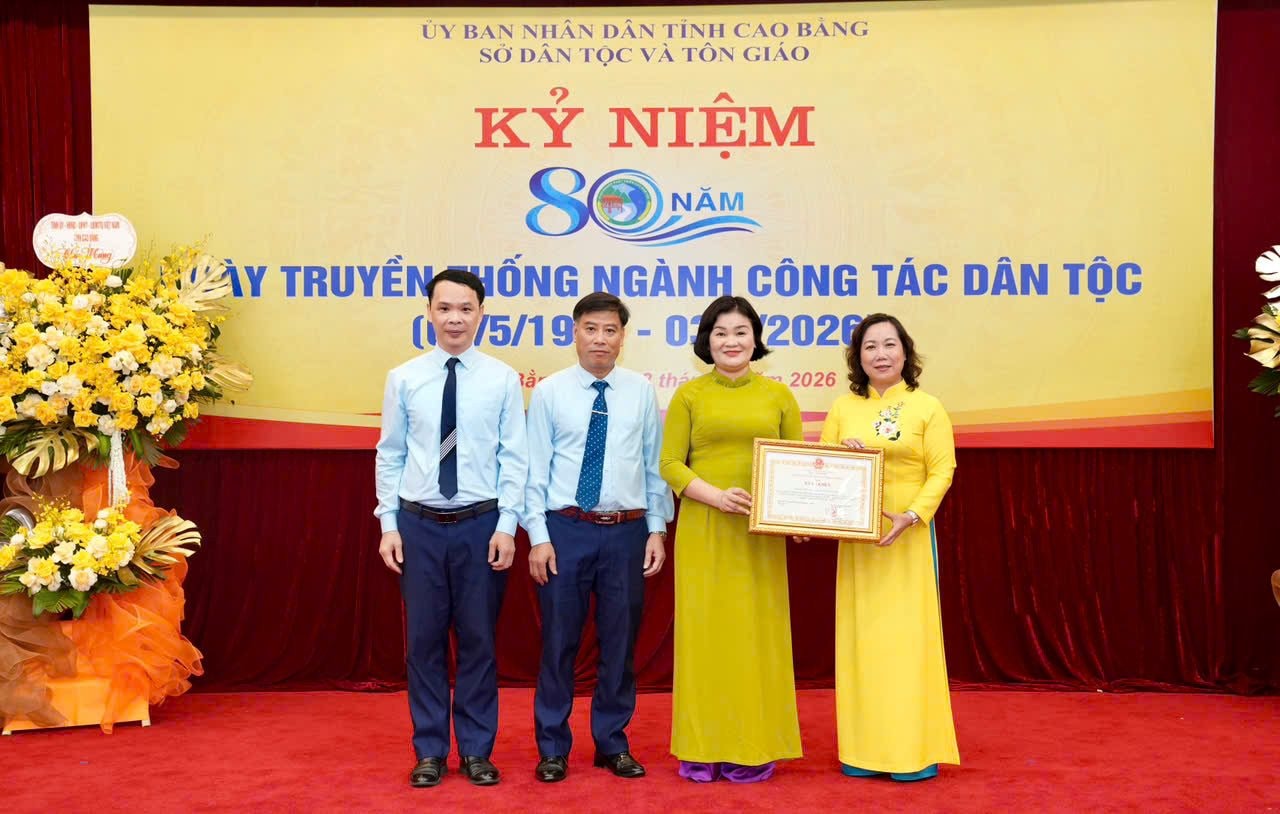 so-dan-toc-cao-bang-2-.jpg