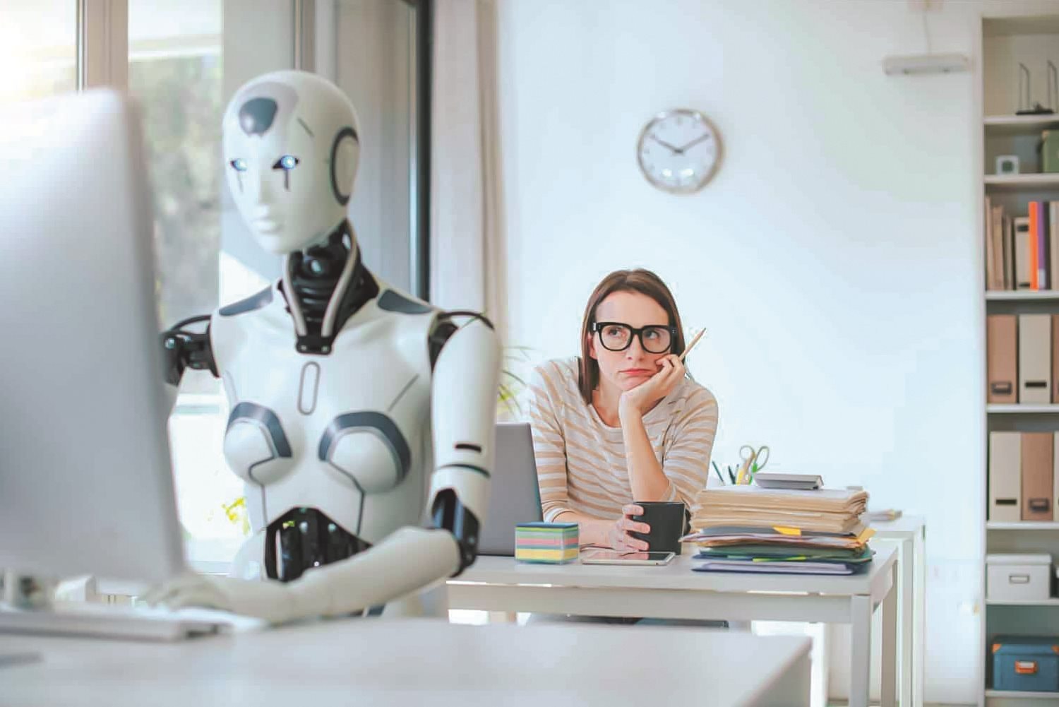Khi robot học việc, AI làm 