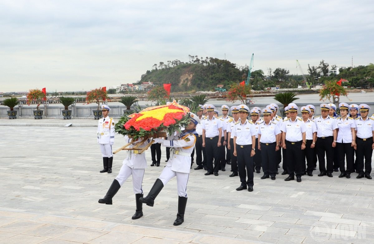 hai-quan-dan-huong-tai-ben-k15-.jpg
