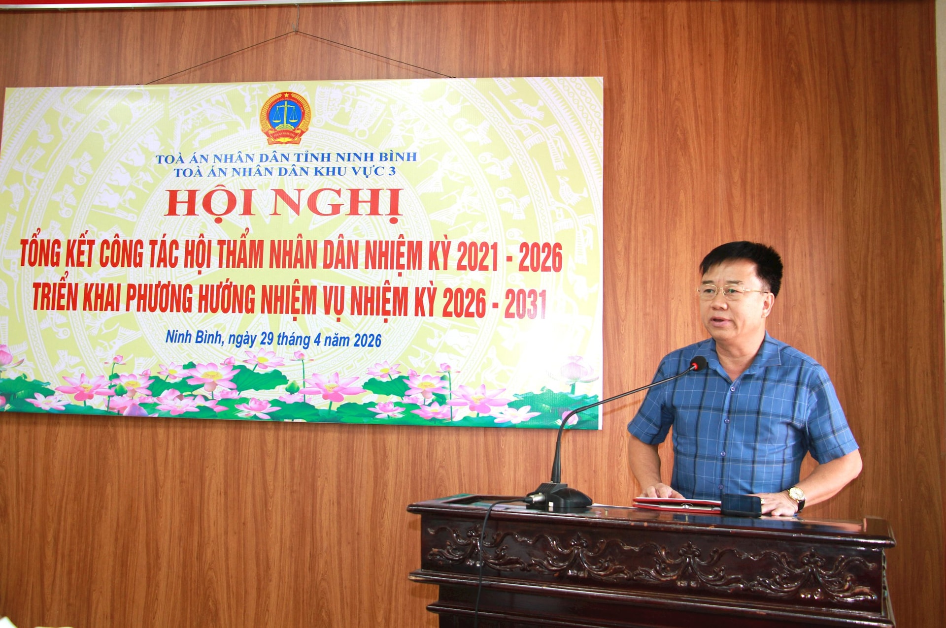 hoi_nghi6.jpg