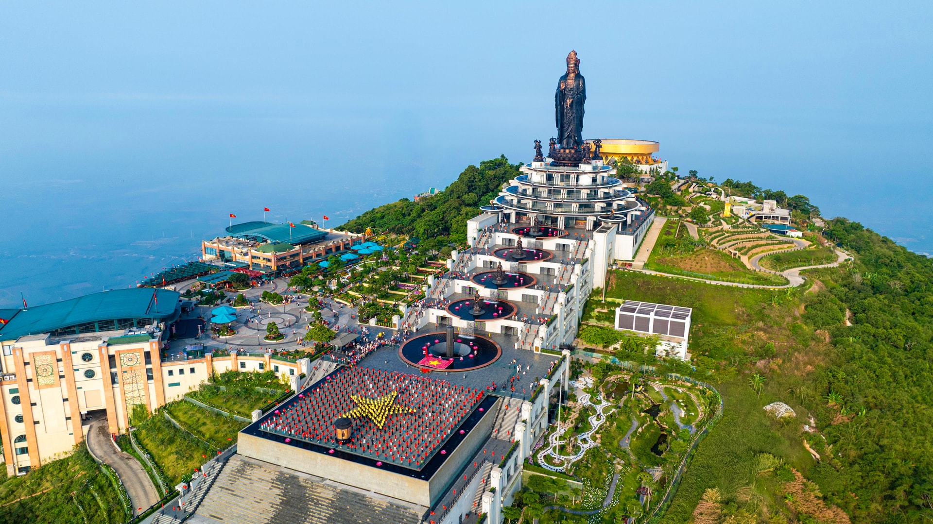 nui-ba-den-le-thuong-co-.jpg
