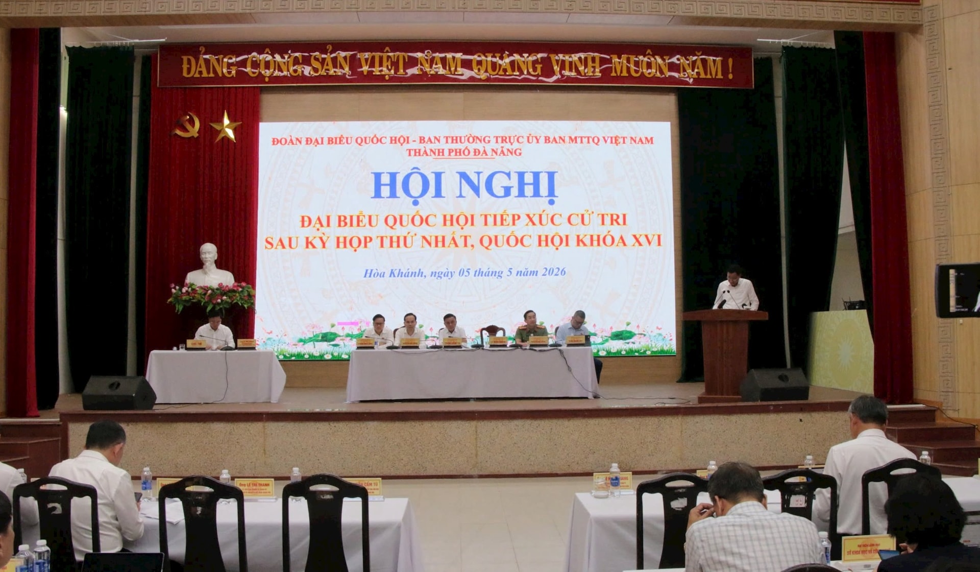 5-5-tiep-xuc-chieu10.jpg