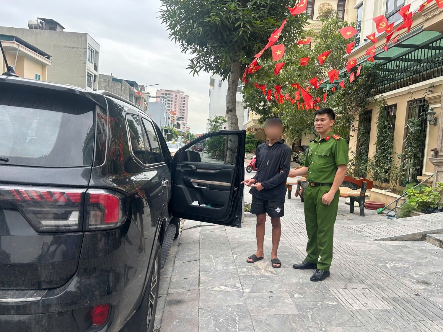 Bắt đối tượng đột nhập ô tô trộm gần 170 triệu đồng