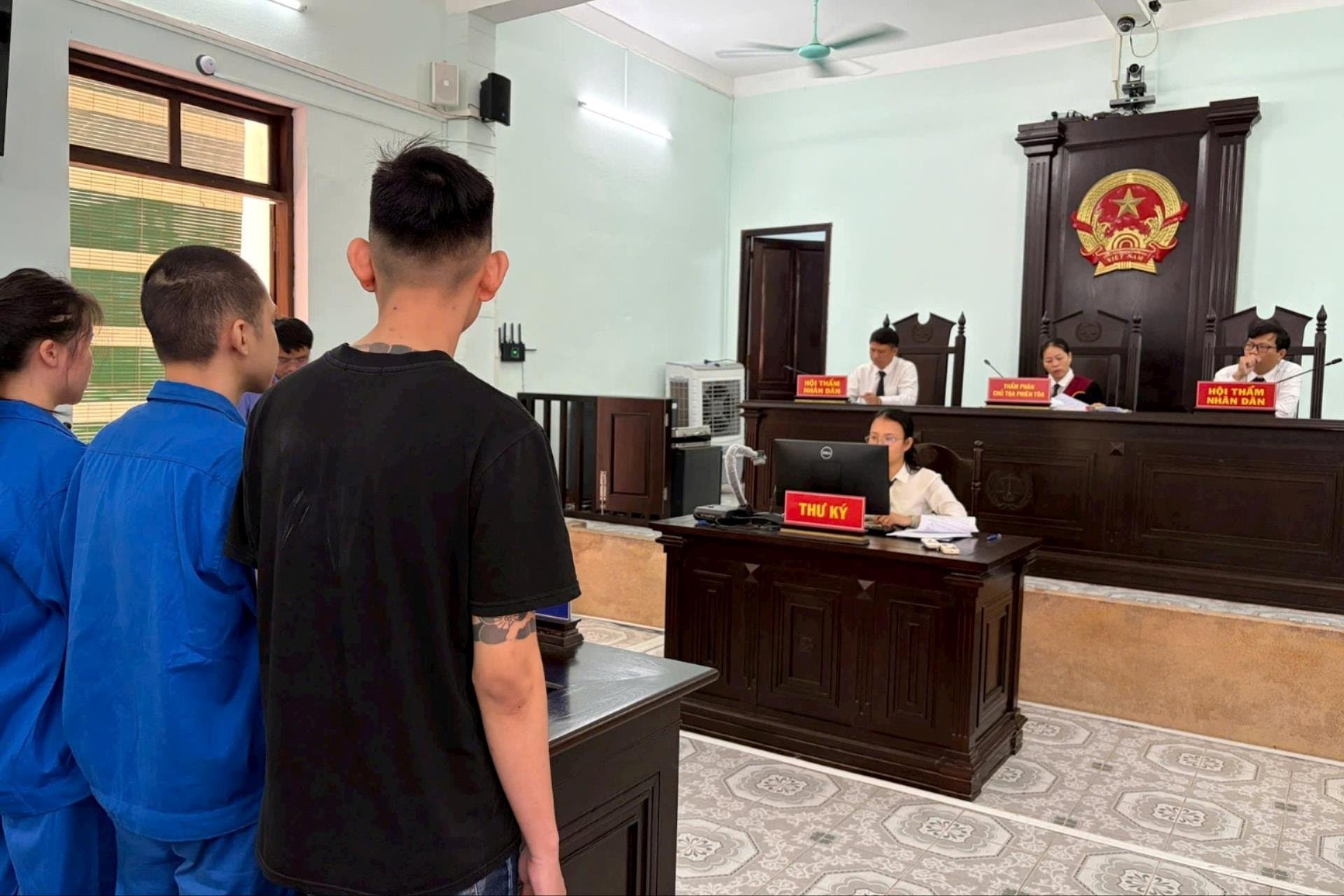 Mở tiệc “bay lắc” xuyên đêm tại gia và cái kết đắng