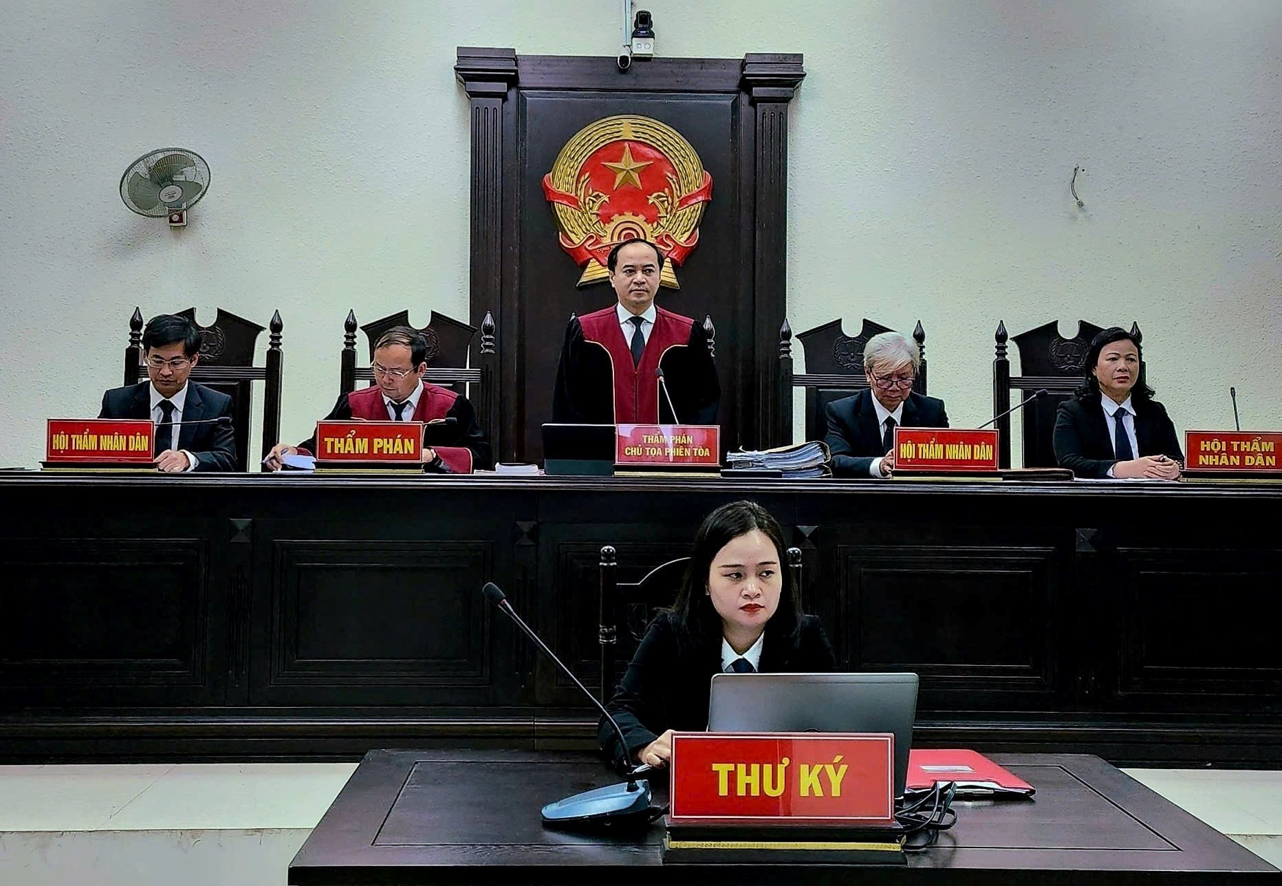 tham-phan-le-thiet-hung.jpg