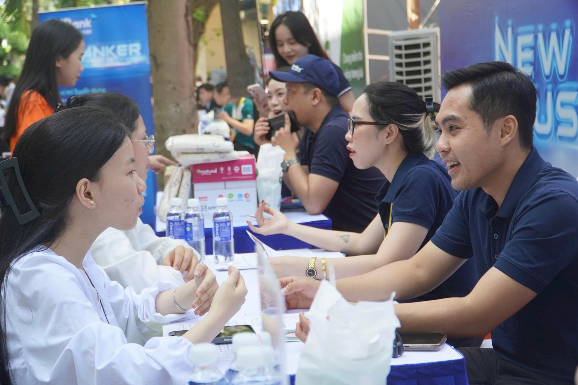 Gần 7.000 vị trí việc làm và thực tập dành cho sinh viên
